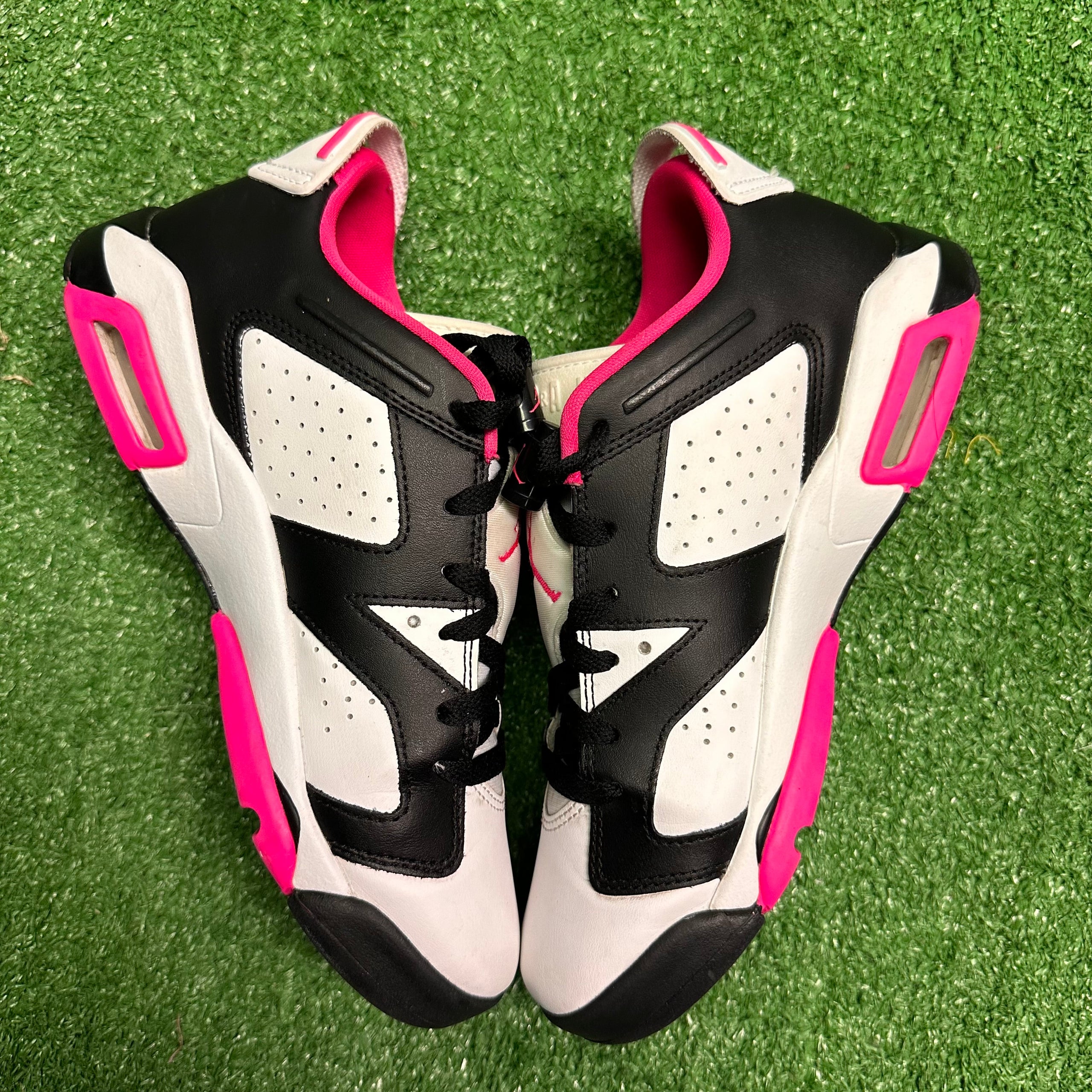 WORN AJ6 FIERCE PINK LOW SIZE 6